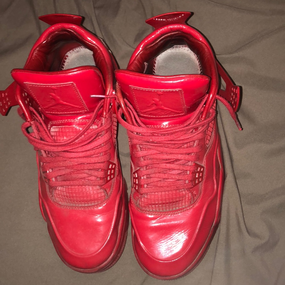 Jordan 4s lab